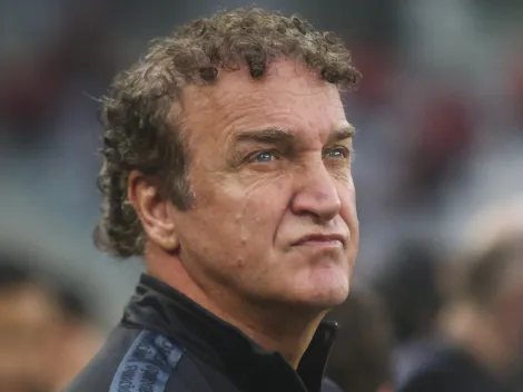Cuca revela que tem jogadores que estão de saída do Athletico-PR: “vamos resolver essa situação”