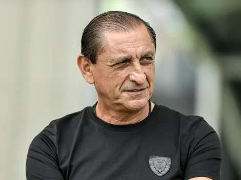Díaz surpreende geral e relaciona atacante no Vasco em clássico