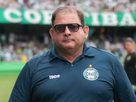 Torcida do Coritiba não alivia para Guto Ferreira mesmo com vitória