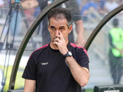 Léo Condé lamenta derrota do Vitória e defende Wagner Leonardo