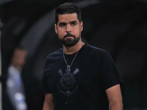António Oliveira abre o jogo sobre interesse do Corinthians em Deyverson