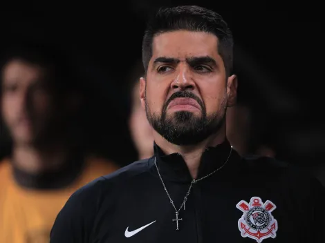 Jogador importante de António Oliveira desfalca o Corinthians devido à séria lesão