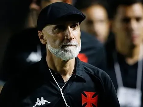 Álvaro Pacheco escala novidade no ataque do Vasco