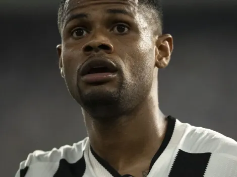 Júnior Santos, do Botafogo, é exaltado: “melhor atacante do Brasil”