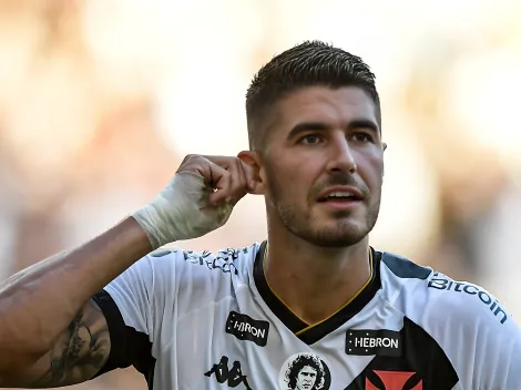 Pedro Raul sofre ação 'forte' no Corinthians