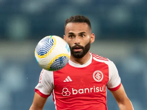 Thiago Maia lamenta derrota do Internacional com gol sofrido no último minuto