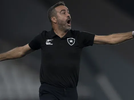 Artur Jorge 'aprova' e Botafogo pode fechar com volante