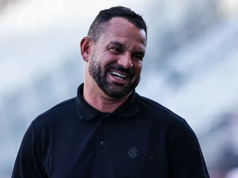 Torcida do Internacional se manifesta por saída de Magrão