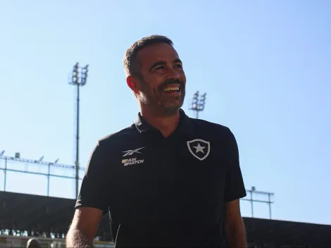 Atacante de Artur Jorge nega propostas de rivais para ficar no Botafogo