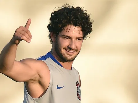 Pato compara torcida do Corinthians com a do São Paulo