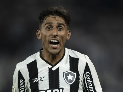 Comentarista da 'sugestão' ao Botafogo sobre situação de Damián Suárez