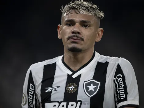 Comentarista fala sobre queda de Tiquinho no Botafogo e aponta ponto positivo