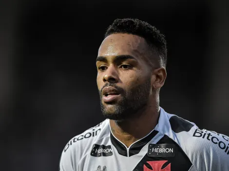 Notícia sobre Alex Teixeira 'explode' no Vasco