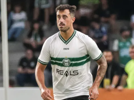 Maurício, zagueiro do Coritiba, não descarta retorno à Europa: 'Mostrar meu potencial'