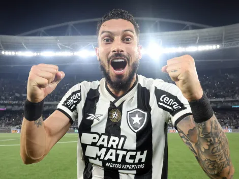 Alex Telles explica escolha pelo Botafogo e sonha com Seleção Brasileira