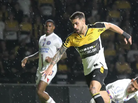 Felipe Vizeu agradece apoio da torcida do Criciúma