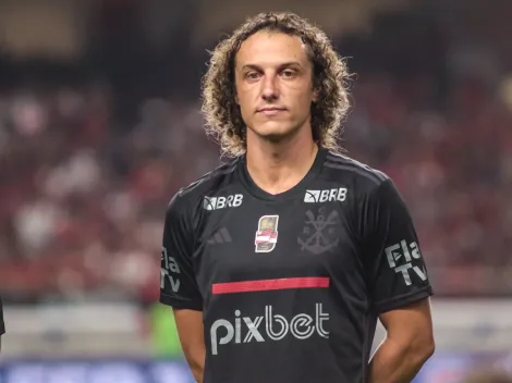 Flamengo toma decisão bombástica envolvendo futuro de David Luiz no time