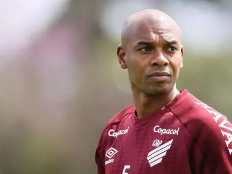 Fernandinho é sincero sobre o que falta para renovar com o Athlético-PR