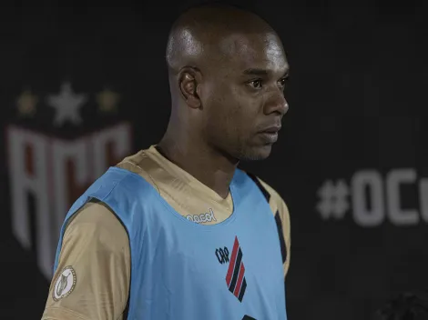 Fernandinho expõe bastidores complicados do Athletico-PR na Série A