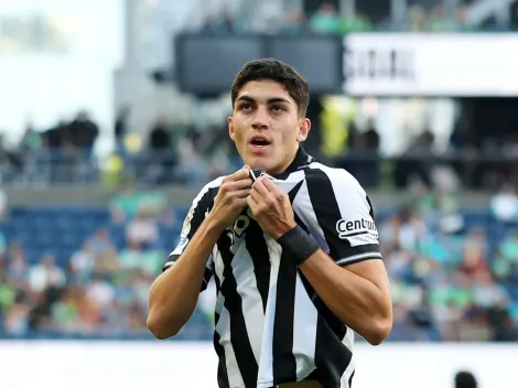 Textor abre o jogo no Botafogo e define futuro de Jair