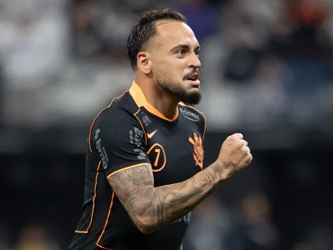 Maycon opina sobre sumiço de Martínez no Corinthians