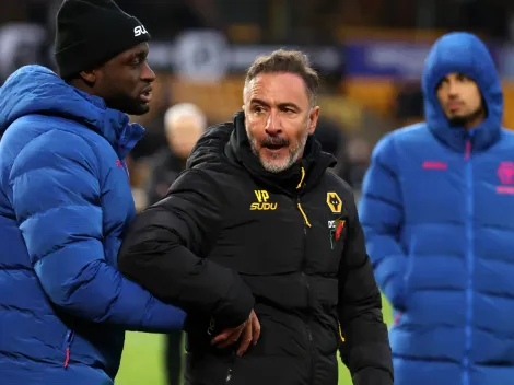 Vítor Pereira é contido após confusão na Inglaterra