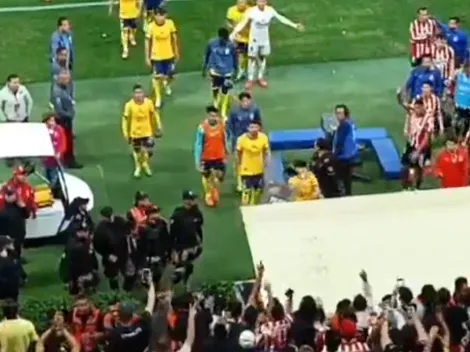 Futbolistas de América encararon a la afición de Chivas