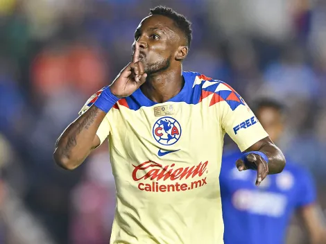 Quiñones impresiona a la afición del América durante el Clásico