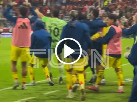 El efusivo festejo de la banca de América al golazo de Saint-Maximin