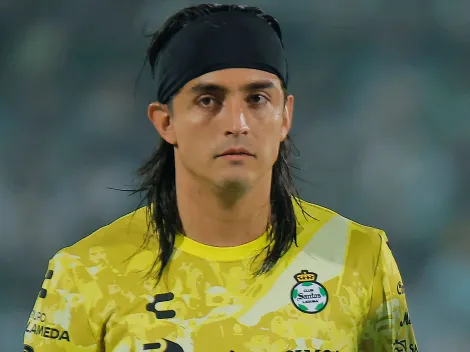 Acevedo provoca rumores del América con una foto que sería una pista