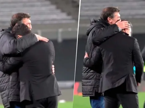 El abrazo paternal de Falcioni a Gallardo después del clásico