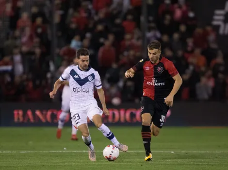 Vélez sufrió, pero ganó en Rosario y sigue peleando arriba