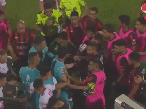 VIDEO | Escándalo en Patronato-Defensa: Iván Delfino agarró del cuello a Beccacece