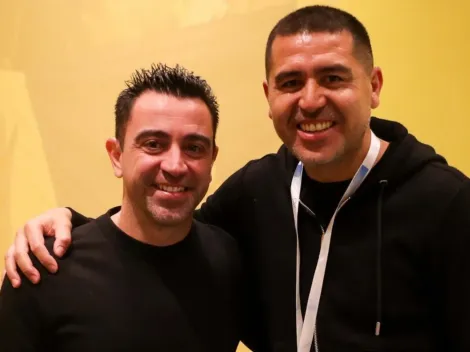 "Leyendas": la foto de Riquelme con Xavi tras la Maradona Cup