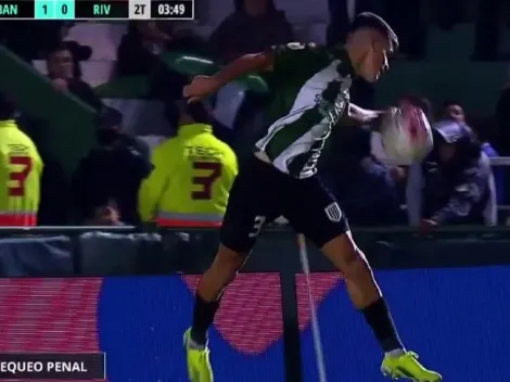 VIDEO | Polémica total: el insólito penal para River que el VAR le cobró a un defensor de Banfield