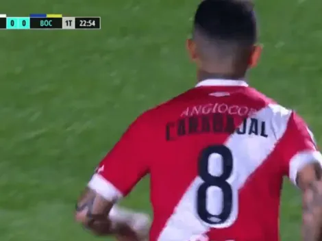 VIDEO | Fue un misil: Carabajal dejó sin chances a Rossi y marcó el 1-0 sobre Boca
