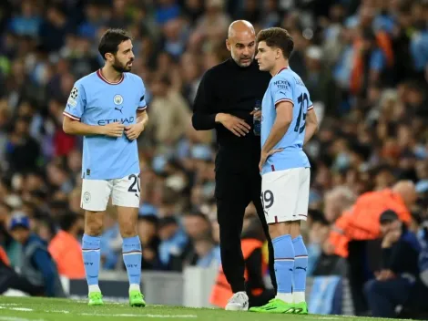 Julián Álvarez, titular en el duelo del Manchester City ante el Bristol