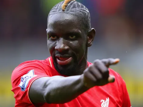 Escándalo en Francia: ex capitán de Liverpool y PSG tomó del cuello a su DT