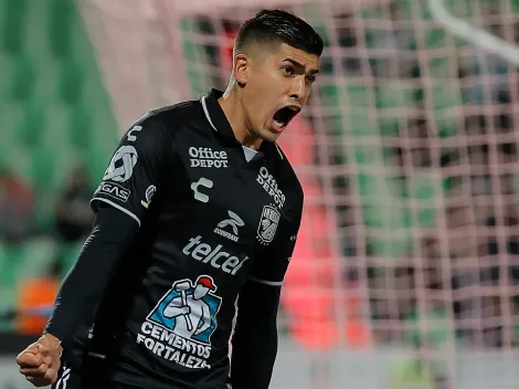 Adonis Frías, el otro defensor central que es del gusto de Riquelme para Boca