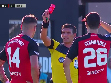 Cobró penal, sacó una roja, el VAR lo llamó dos veces y dio offisde: los insólitos errores de Merlos en el Riestra – River