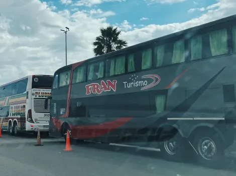 Requisas policiales y demoras injustificadas: la odisea de los hinchas de River para llegar a Córdoba