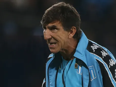 Las fuertes palabras de Gustavo Costas al plantel de Racing en el vestuario contra Talleres (RE)