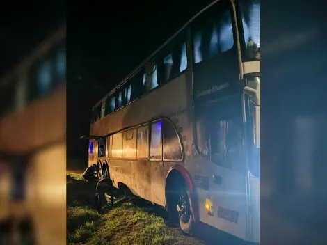 Se accidentó un micro con hinchas de River que viajaba a Uruguay