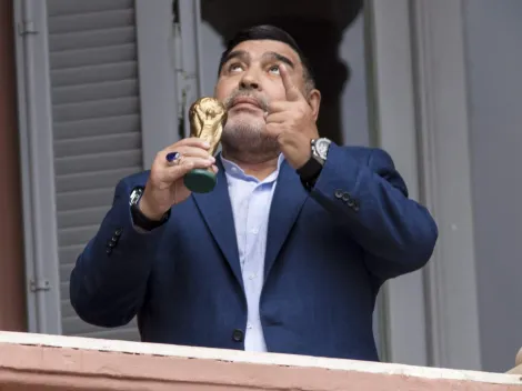 La familia de Diego Maradona pide frenar la subasta de su Balón de Oro: los motivos