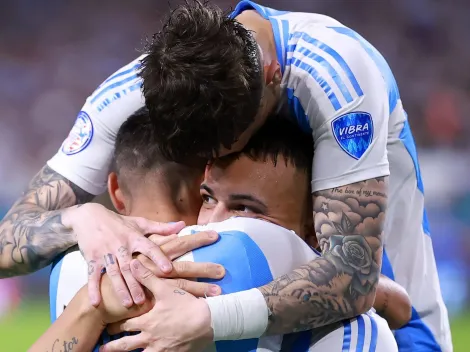 Con dos goles de Lautaro, Argentina cerró líder del grupo con un triunfo ante Perú