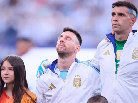 Dibu Martínez le explicó a Messi cómo hizo para pegarle a una cámara aérea en pleno partido