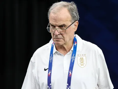 ¿Sin laterales? La inédita formación de Marcelo Bielsa en Uruguay para la semifinal ante Colombia