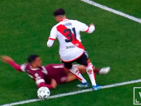 Salió el audio del VAR del penal que no le cobraron a River contra Lanús