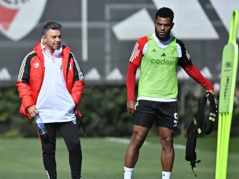 La foto de Gallardo y Borja después del cruce ante Atlético Tucumán