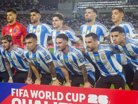 Es un puesto fijo en la Selección Argentina y, repentinamente, podría jugar en la B